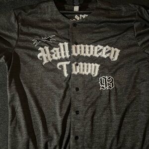 Halloween Town Jack Skellington baseball jersey. Perfect condition. Size XL